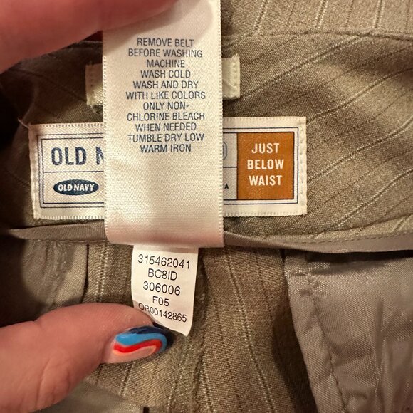 Striped Textured  Low Rise Slacks - Picture 4 of 4